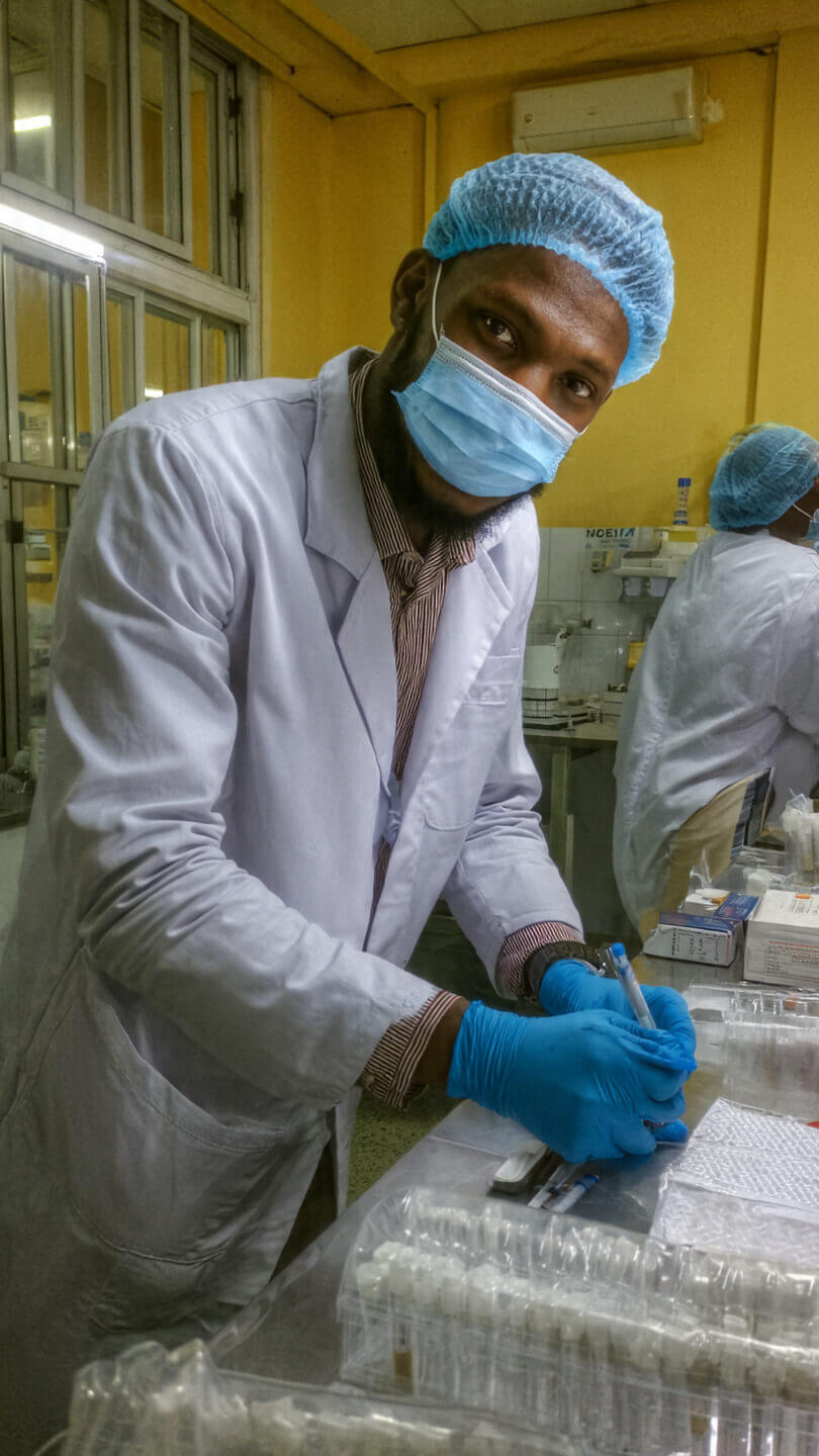 Spécialité: Techniques Pharmaceutiques (TP)